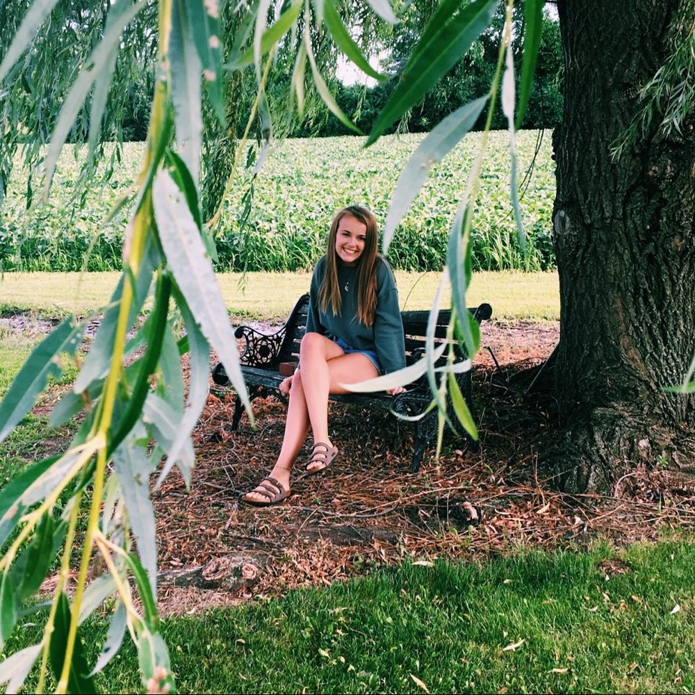 Meet your Posher, Reese